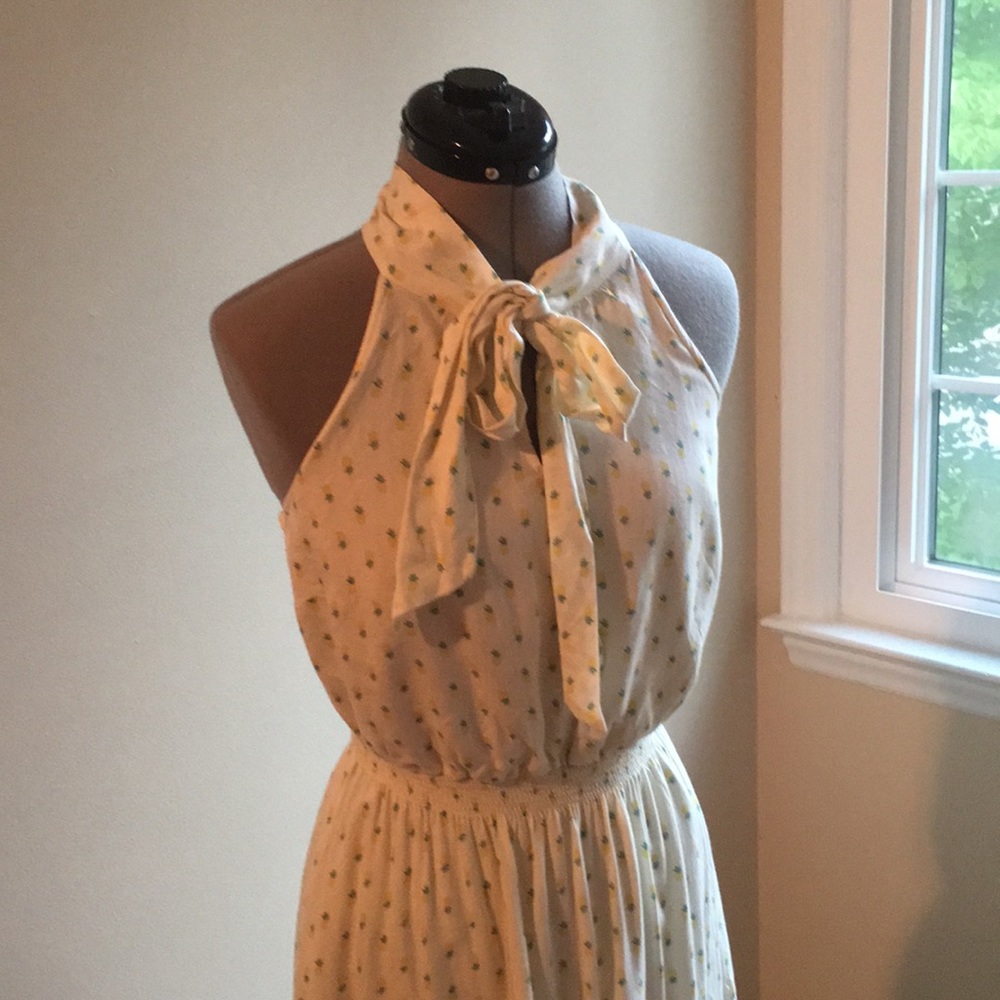 NWT Sz M. Jessica Simpson Retro style halter dress